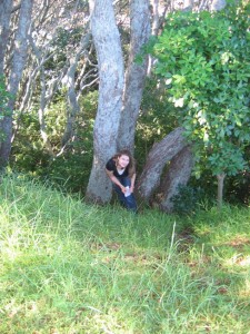 Climbing down a cache site at Kapukiore